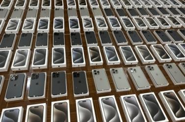 Apple iPhone 15 Pro 128GB dla 500 EUR , iPhone 15 Pro Max 256GB dla 540 EUR, iPh