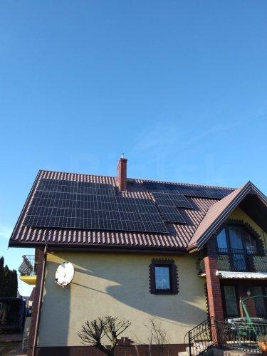 Instalacja fotowoltaiczna 10 kW na dachu pokrytym blachą trapezową